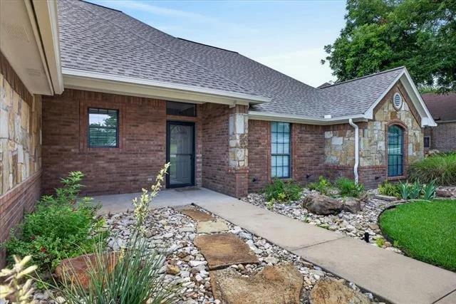 Photo of 110 Heritage Place