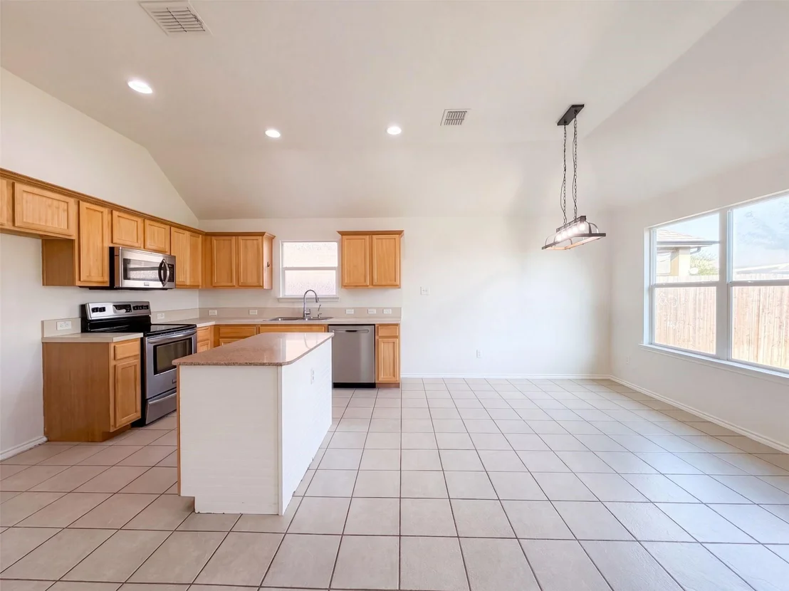 Photo of 804 Bamboo Drive