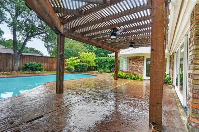 Photo of 2101 Brentgate Drive