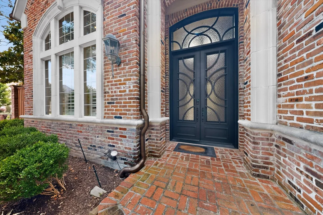 Photo of 5700 Walden Drive