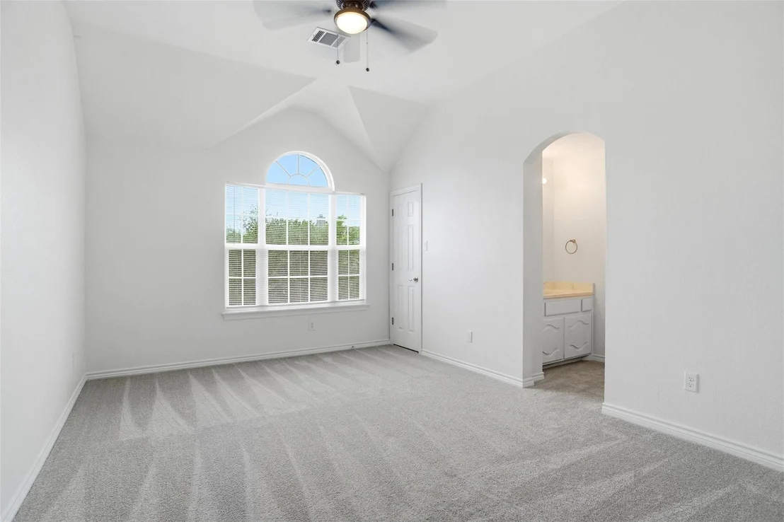 Photo of 208 Wisteria Way