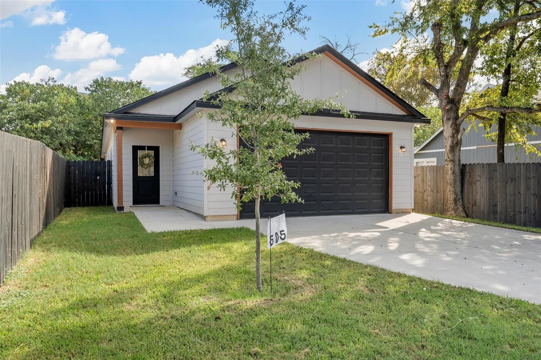 Photo of 505 Lottie Street