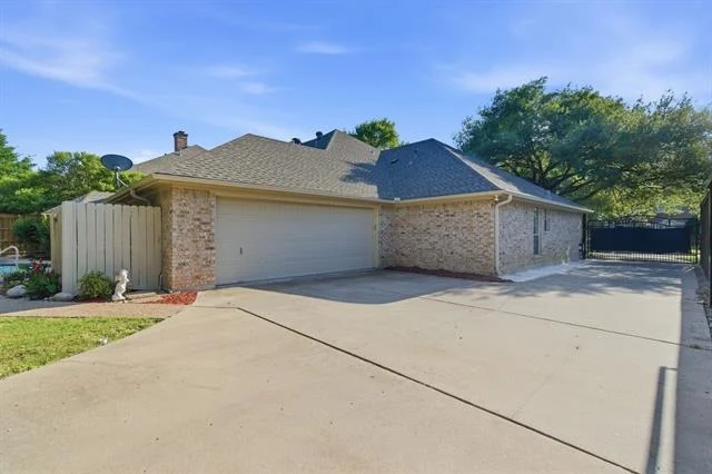 Photo of 5017 River Bluff Drive