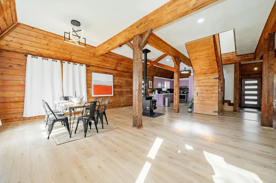 Photo of 691 Bear Road