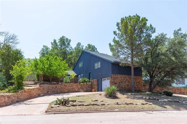 Photo of 617 Green Valley Drive