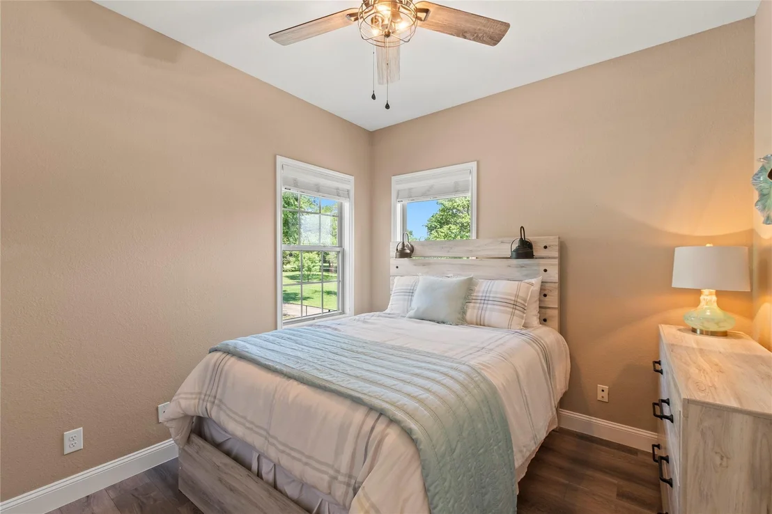Photo of 1301 Oak Hill Drive