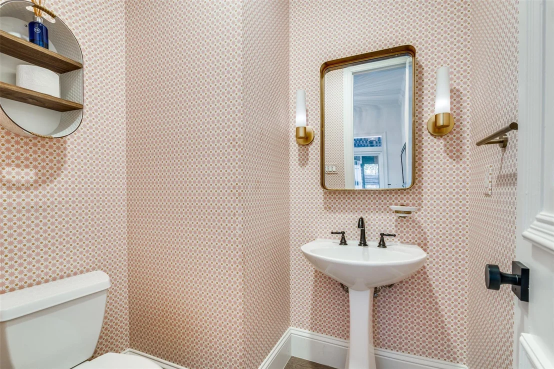 Photo of 8005 Rosemont Drive