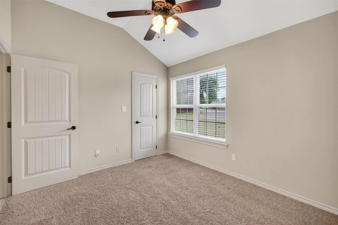 Photo of 505 E 5th Street