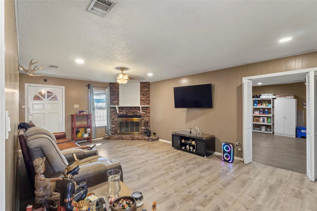 Photo of 1646 Savage Drive