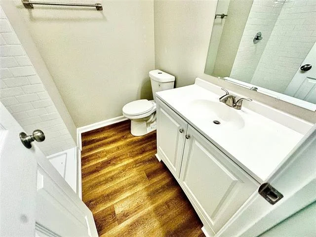 Photo of 805 W 12th Street