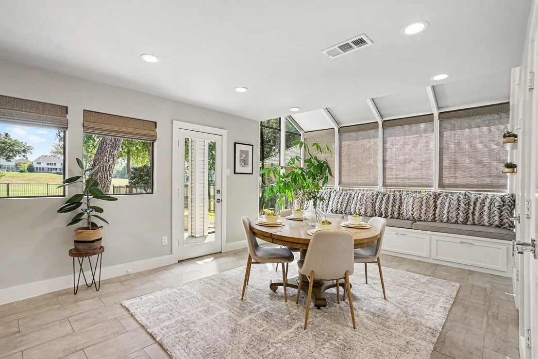 Photo of 2902 Ambleside Lane