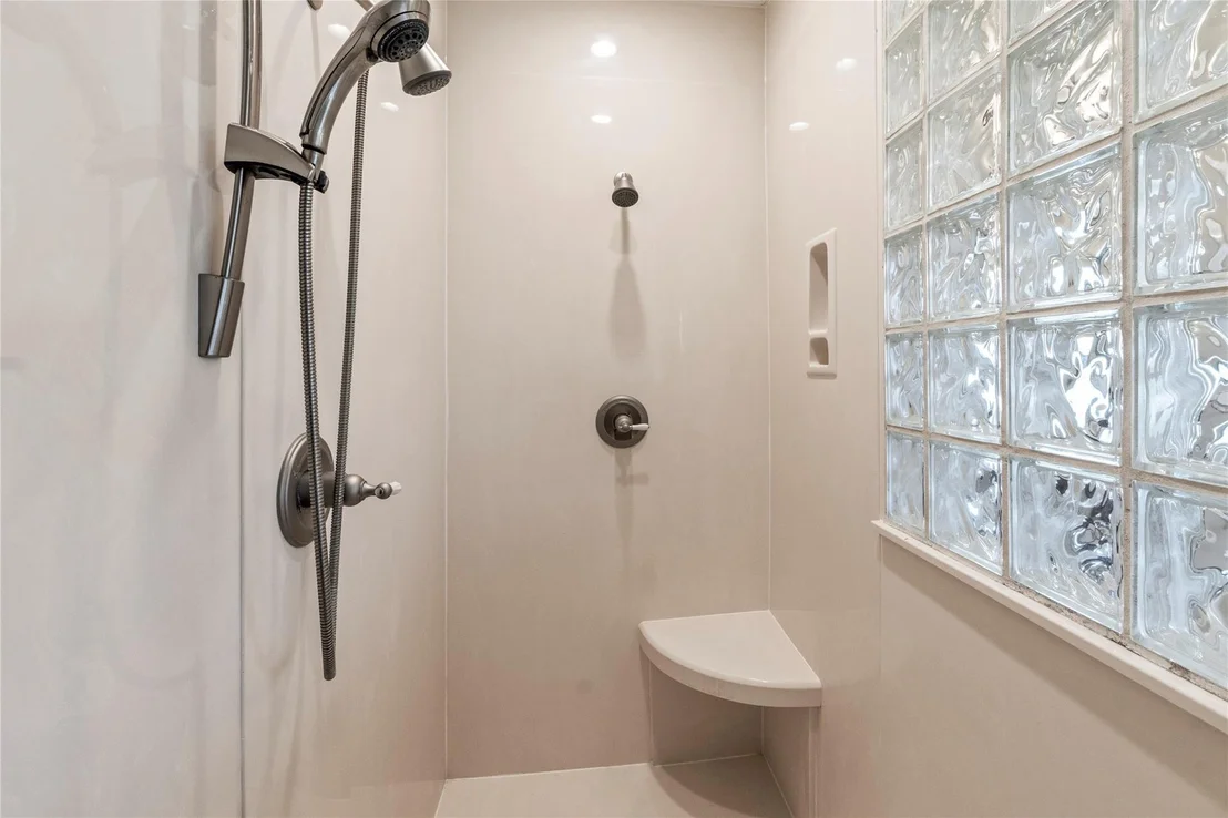 Photo of 180 Surls Drive