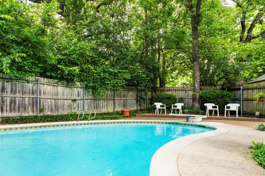 Photo of 2930 Duff Drive