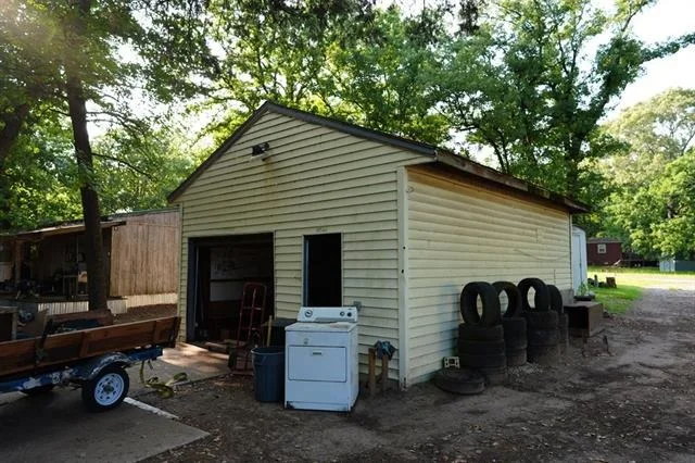 Photo of 124 W Cedar Lane