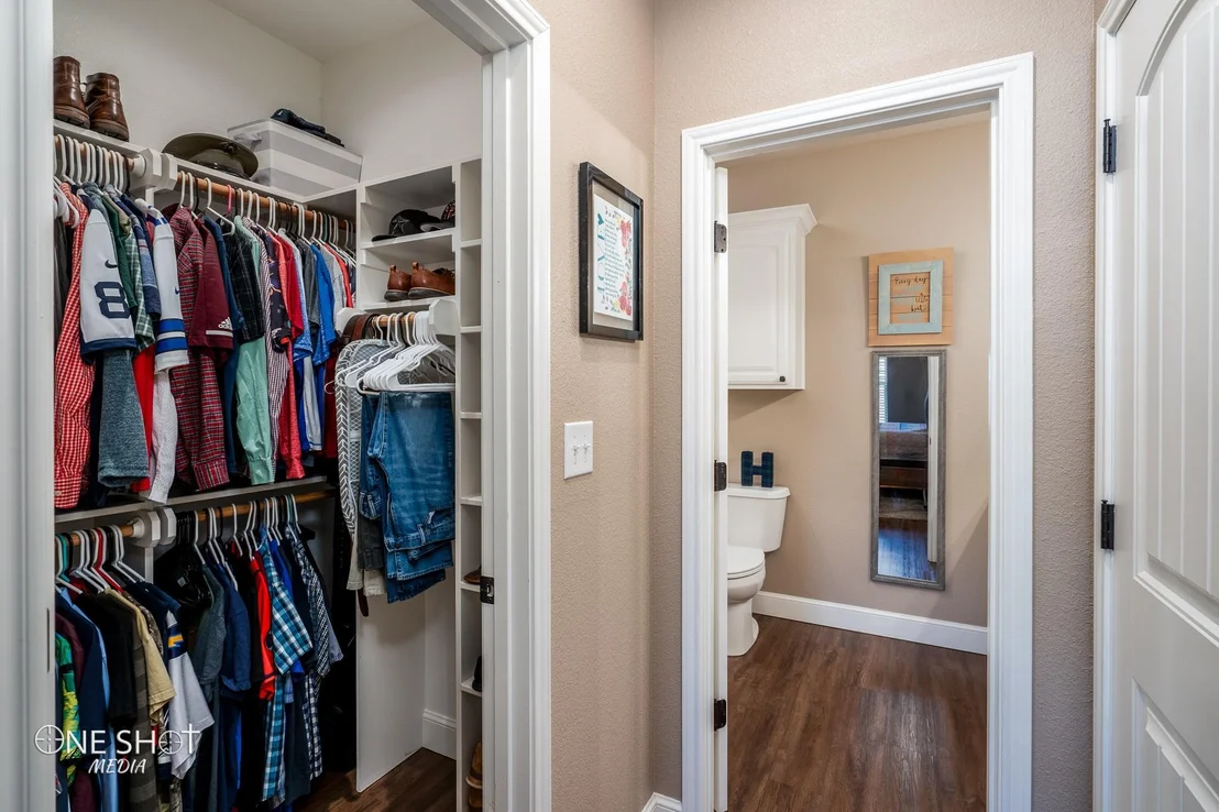 Photo of 3102 Oakley
