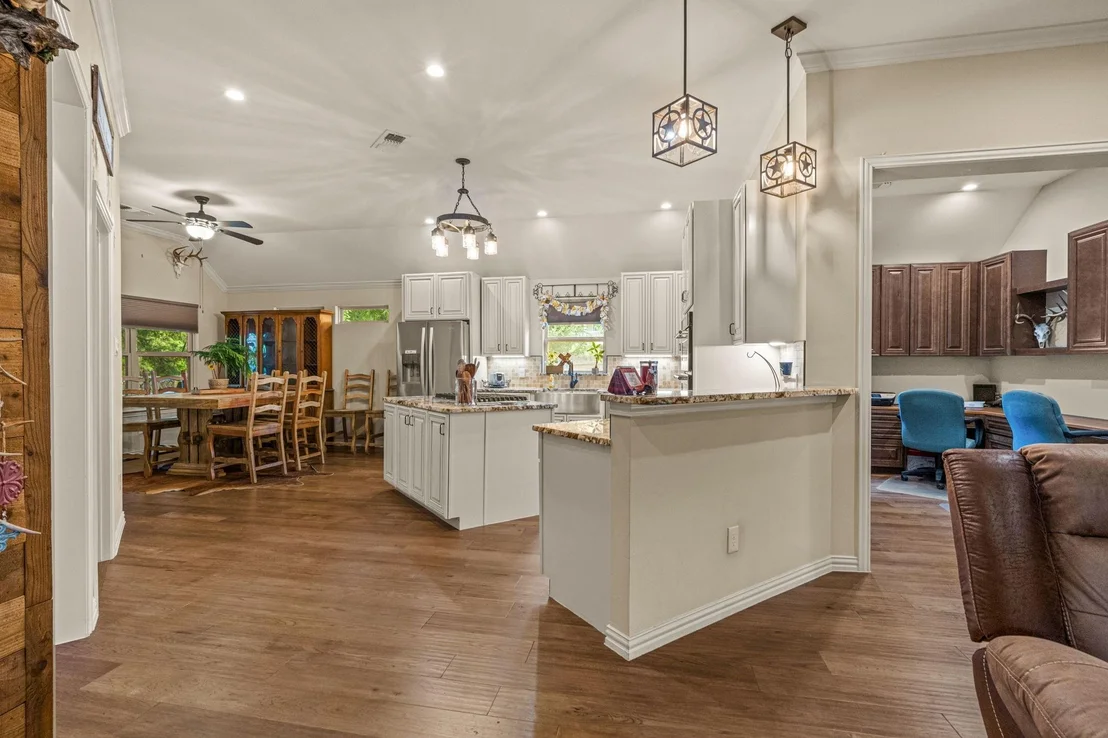 Photo of 606 Hillside Circle