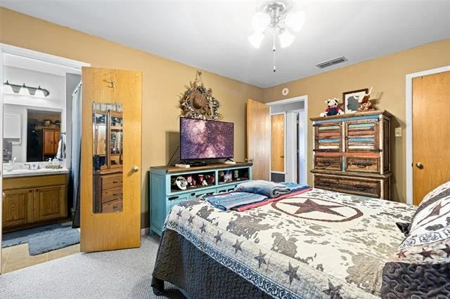 Photo of 7422 Pacal
