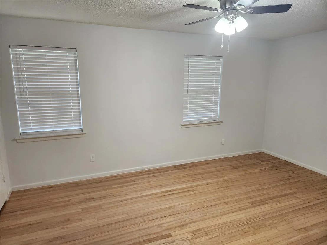 Photo of 1838 Oak Hill Circle