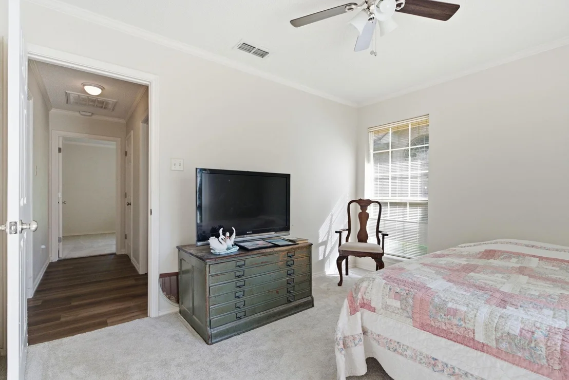 Photo of 3309 Storey Lake Drive