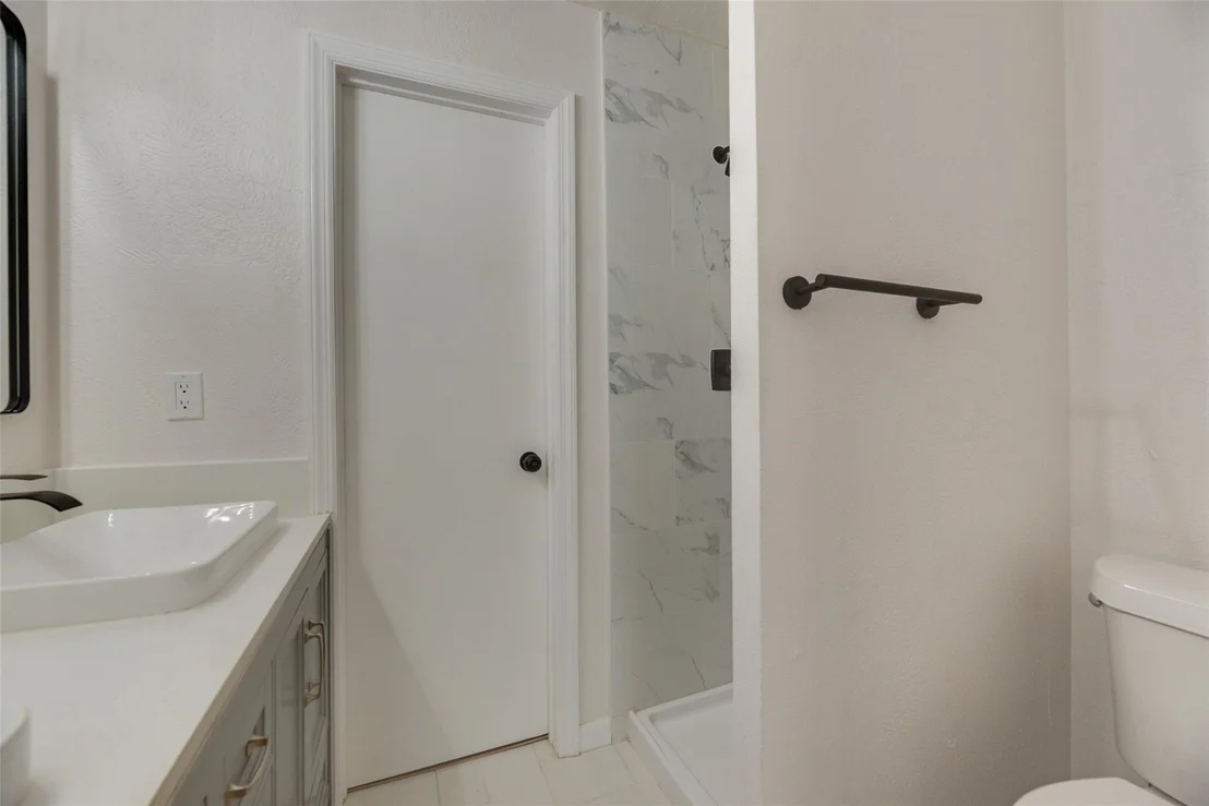 Photo of 409 Birchwood Circle