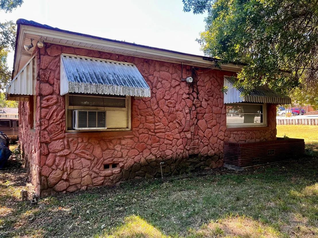 Photo of 3613 Williams Road
