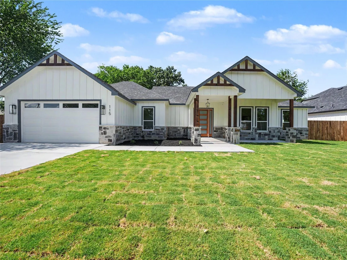 Photo of 115 Dennis Drive