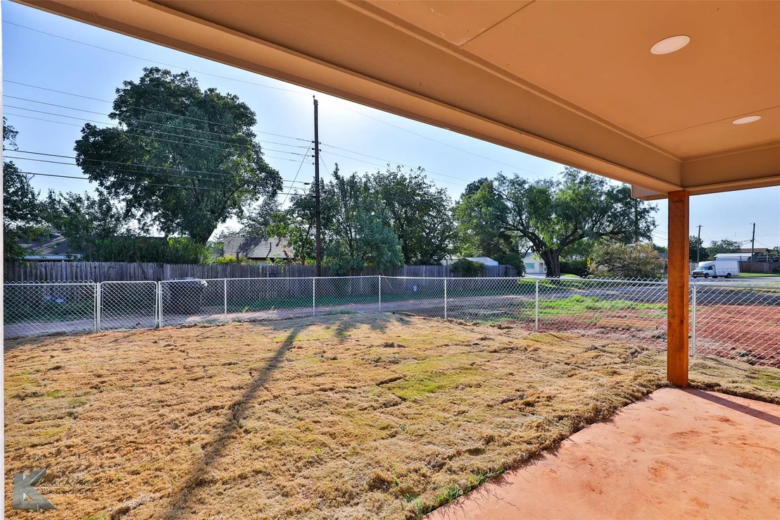Photo of 2571 Bel Air