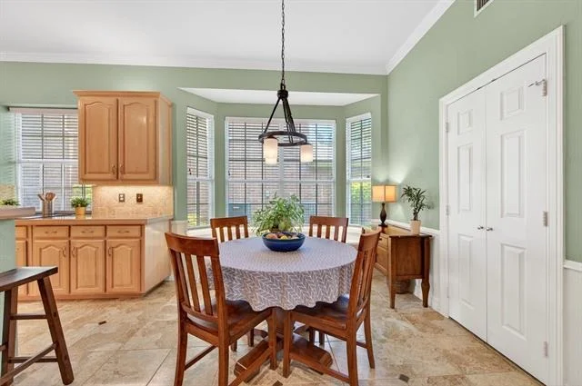 Photo of 405 Wellington Road