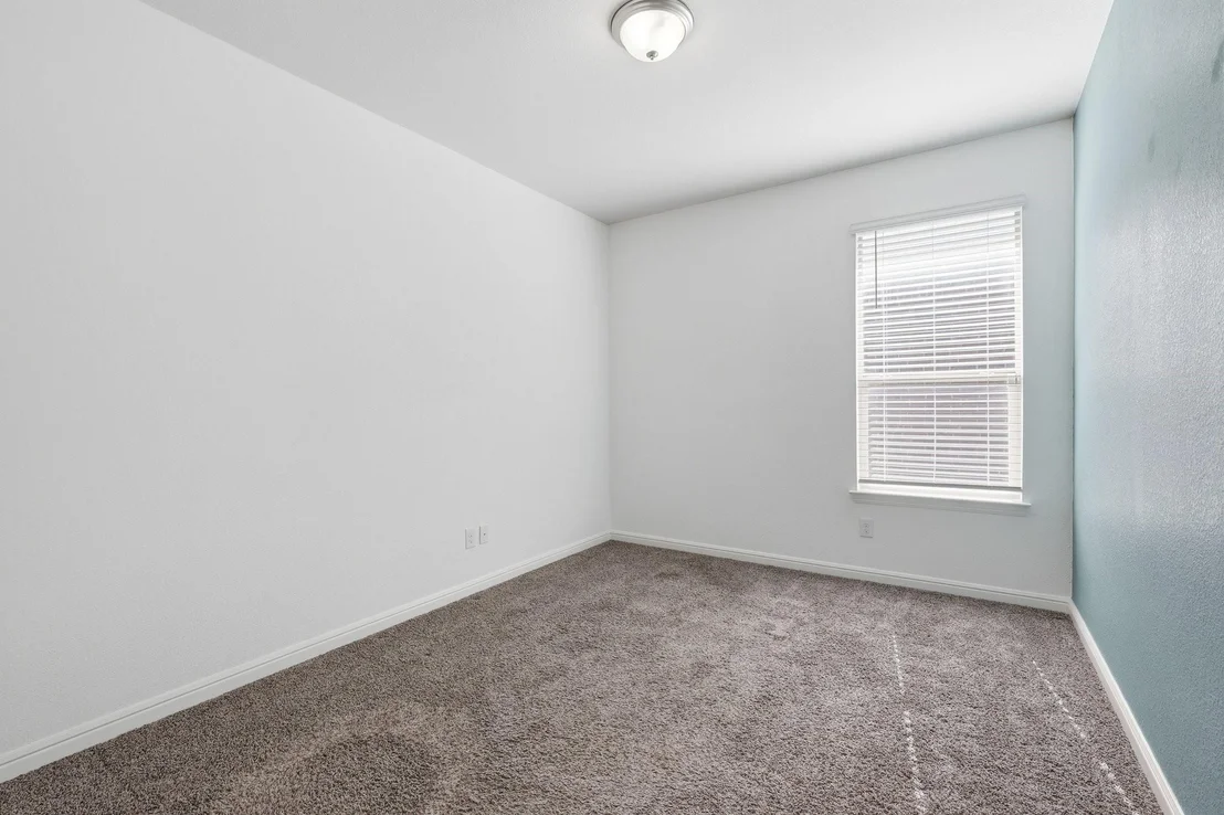 Photo of 1044 Blackhorse Trail