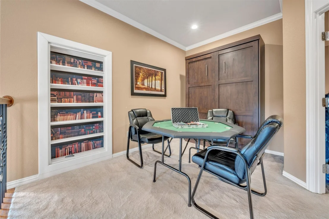 Photo of 2400 Vineyard Drive