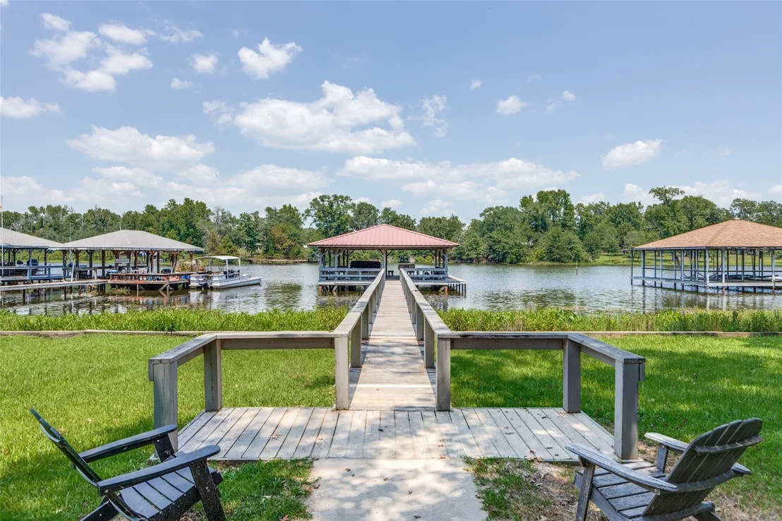 Photo of 605 Private Road 5881