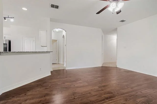 Photo of 910 W Bois D Arc Street