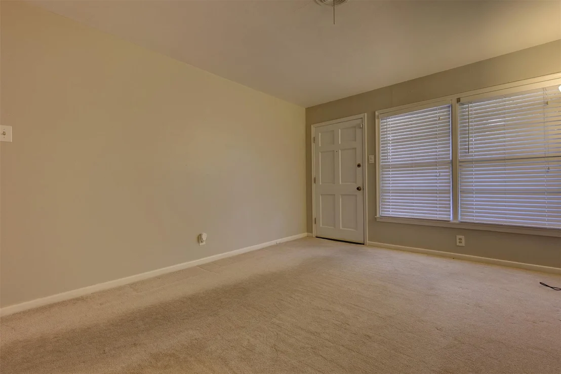Photo of 2012 Mountainview Drive