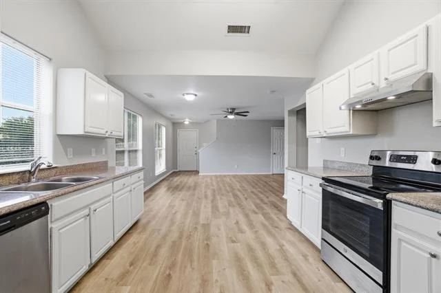 Photo of 206 River Rock Drive