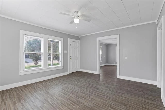 Photo of 2821 Gladstone Drive