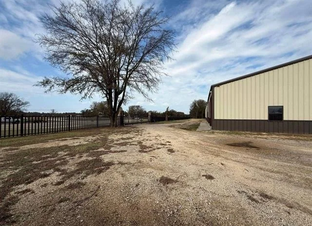 Photo of 5796 271 Highway S