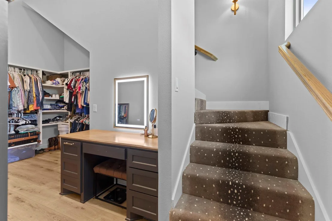 Photo of 23180 Bridle View Drive