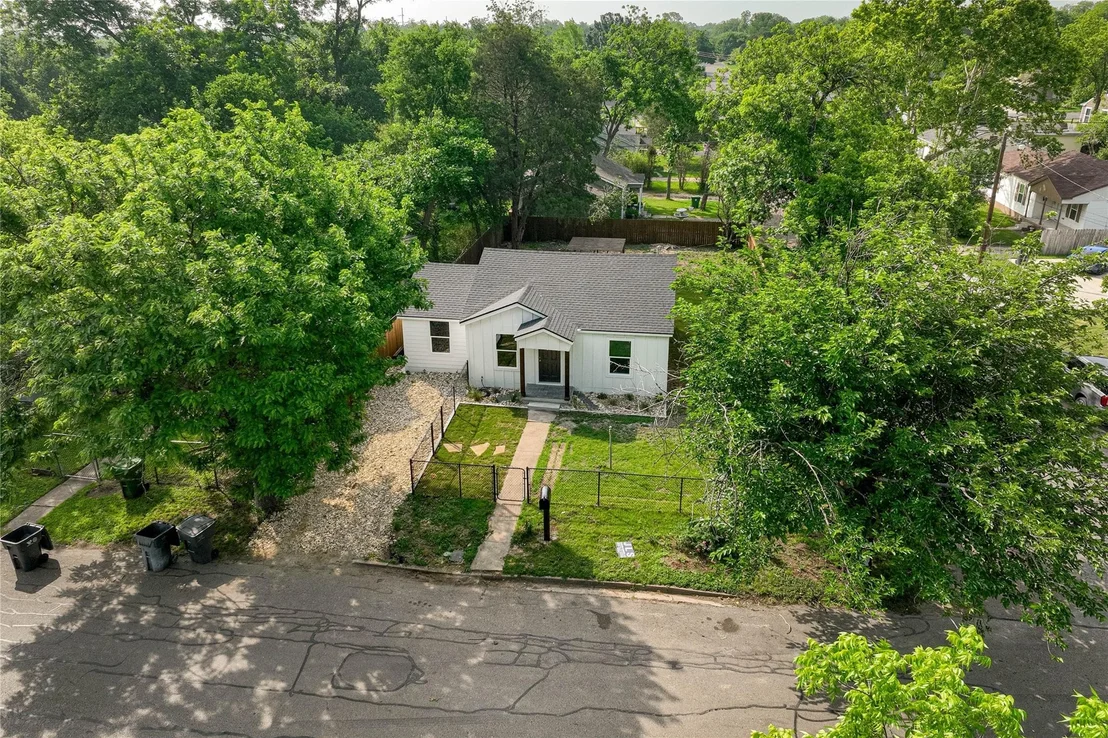 Photo of 2732 Mckenzie Avenue