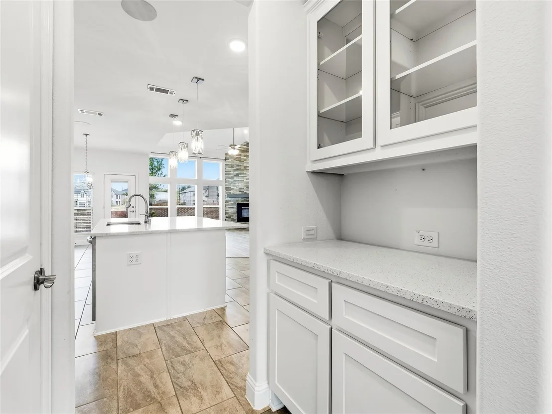 Photo of 913 Peabody Drive