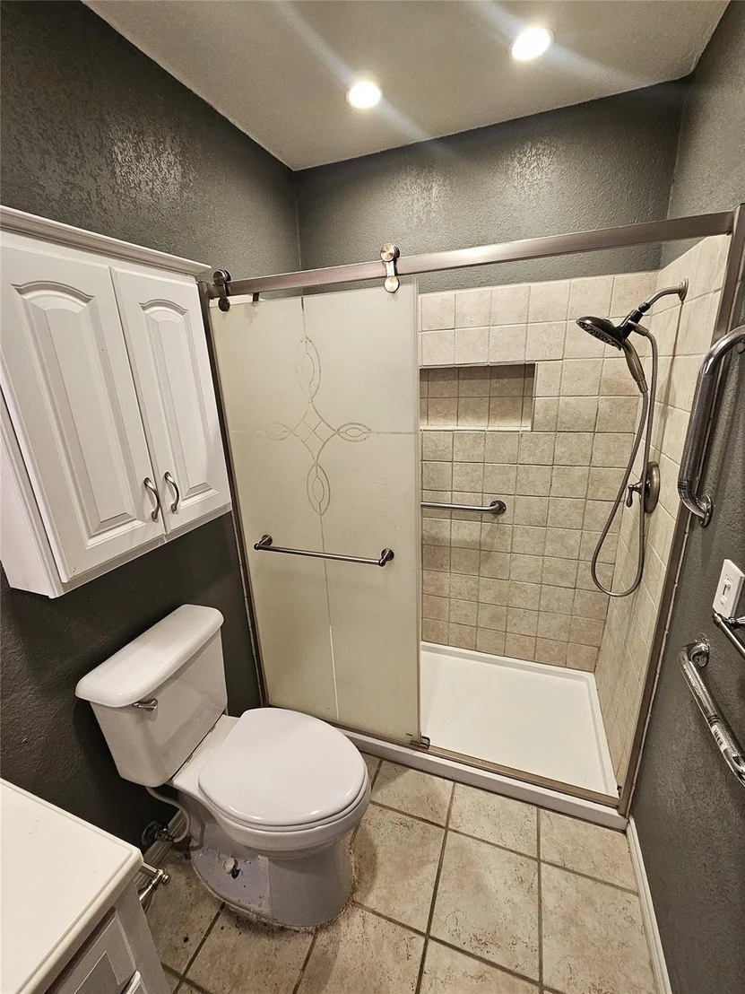 Photo of 710 Cherry Drive