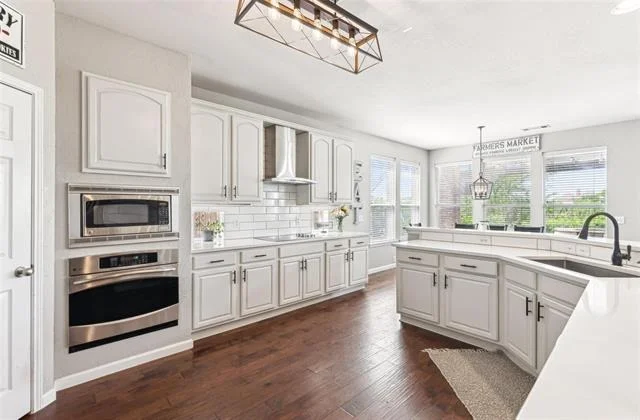 Photo of 11281 Balcones Drive