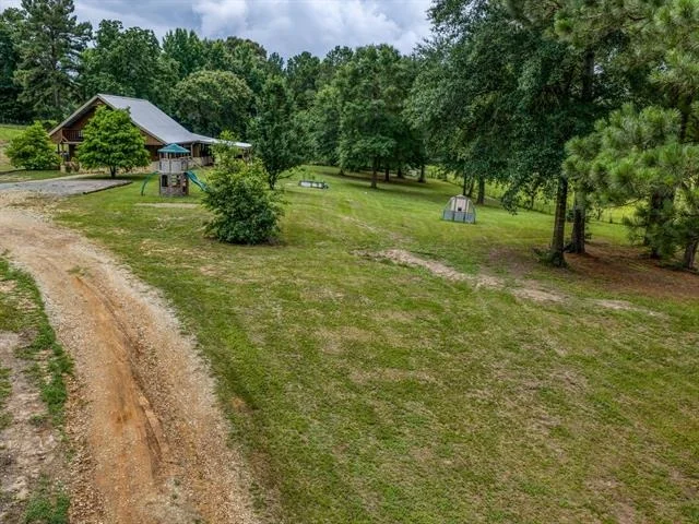 Photo of 4240 County Road 2107
