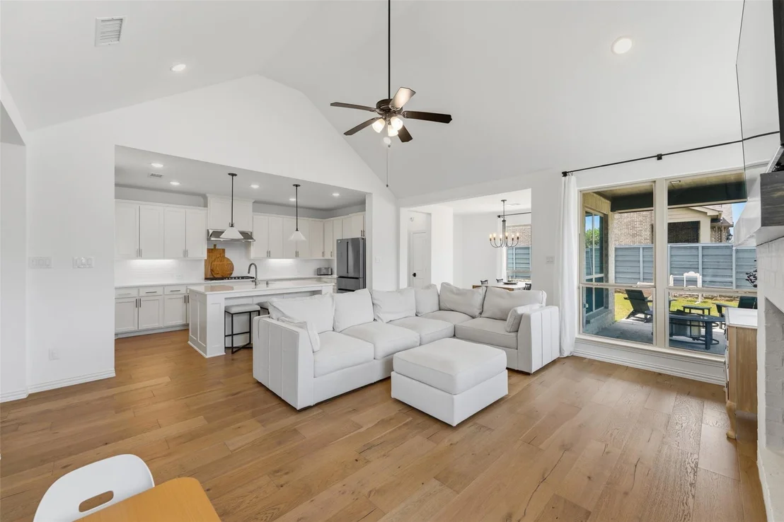 Photo of 6012 Mapleshade Way