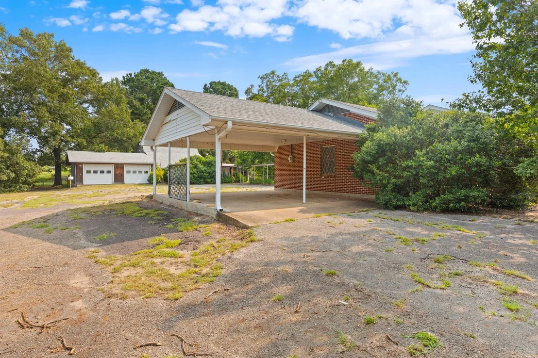 Photo of 3349 E State Highway 154