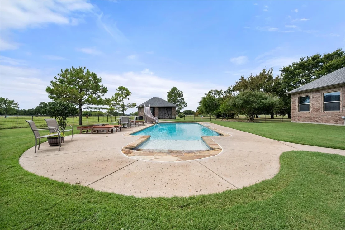 Photo of 606 Sunset Point