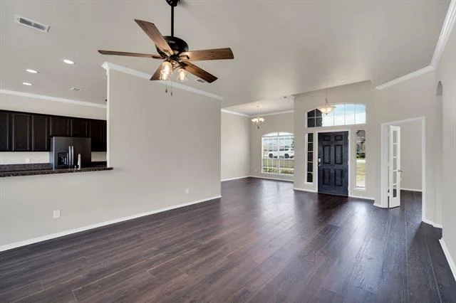 Photo of 100 Windsor Circle