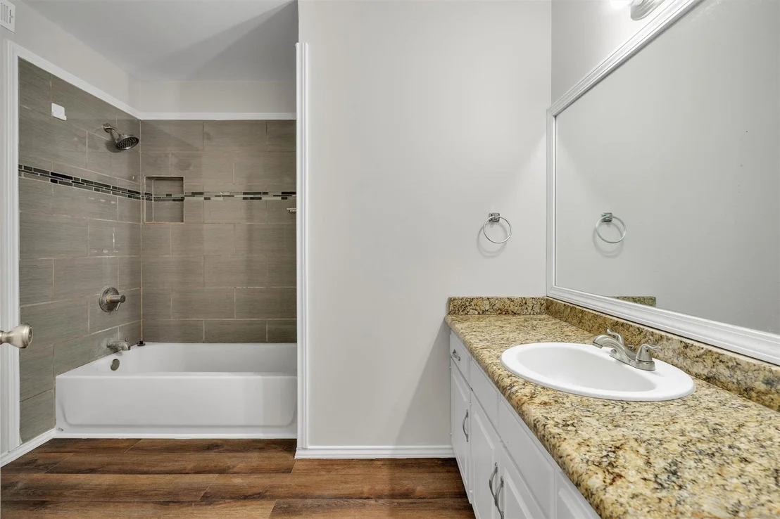 Photo of 209 Mistletoe Lane