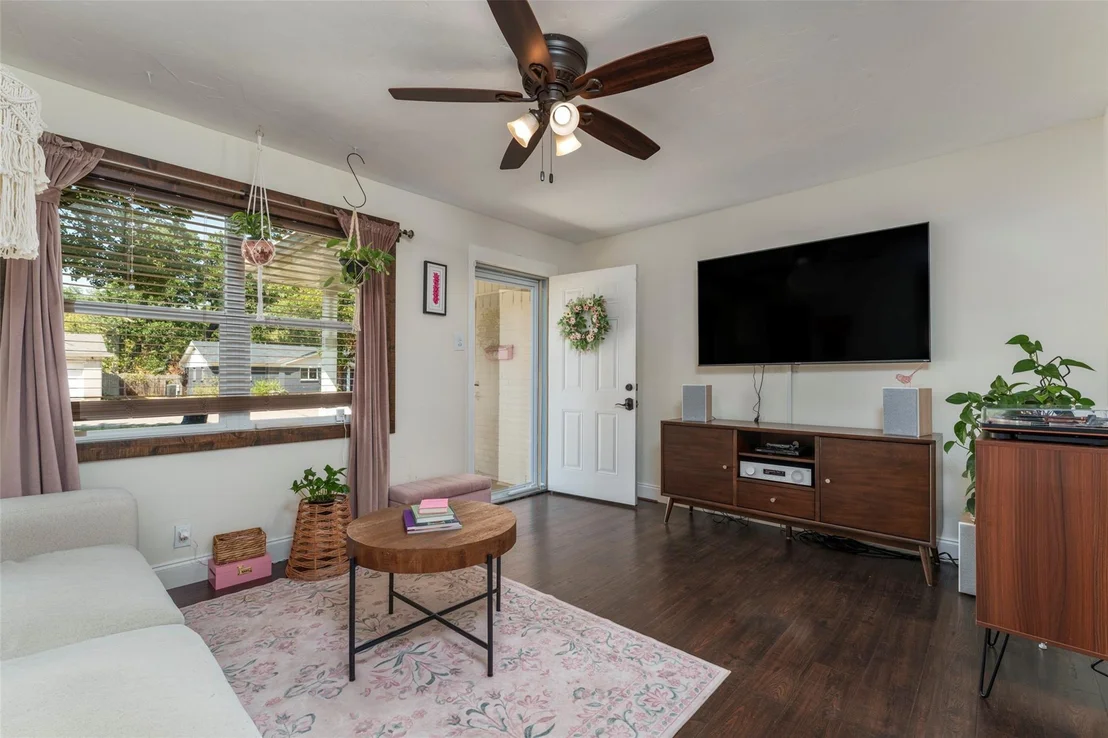 Photo of 805 Clover Park Drive