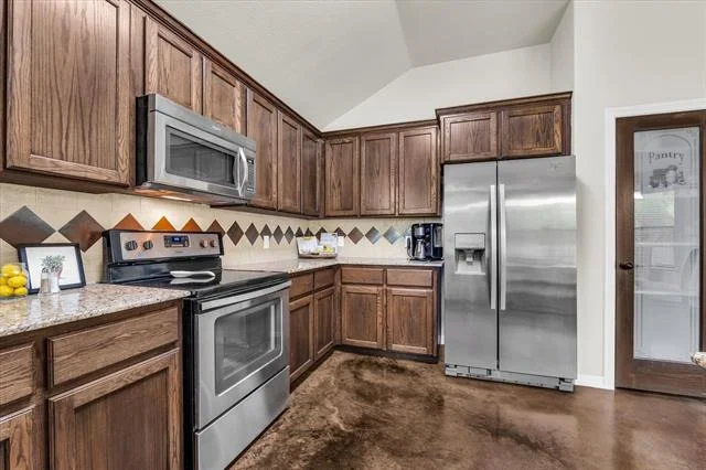 Photo of 814 Springdale Circle