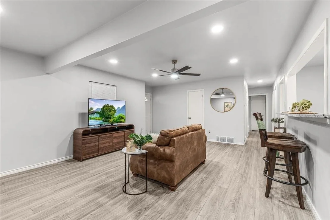 Photo of 2244 Cambridge Drive